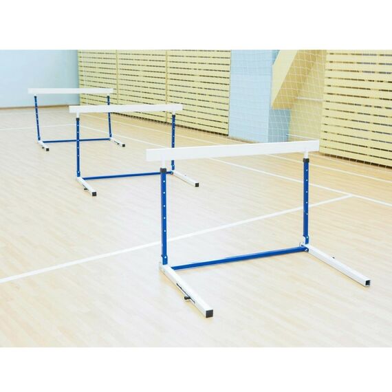 Легкая атлетика:  Барьер для легкой атлетики переменной высоты (складной, с противовесом) фотографии