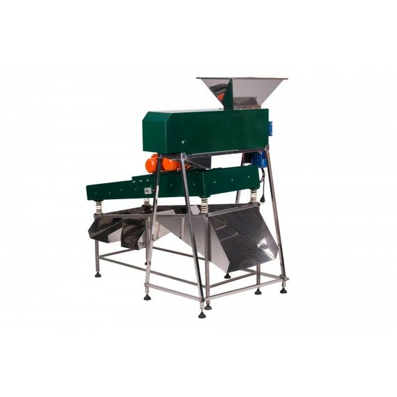 Дробилки и мялки:  Комбайн с гребнеотделителем для сортировки некондиционной ягоды фотографии