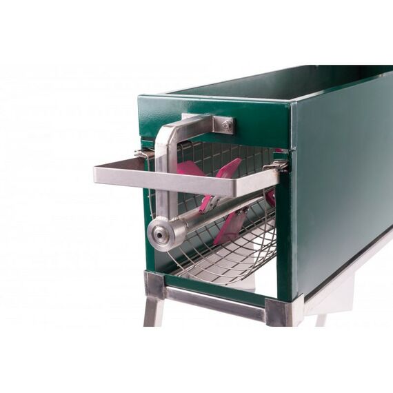 Дробилки и мялки:  Комбайн с гребнеотделителем для сортировки некондиционной ягоды фотографии