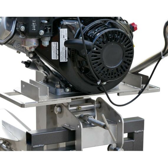 Моторы лодочные:  Лиман, с муфтой сцепления, двигатель Honda, 8.4 л.с., расход 2 л/ч фотографии