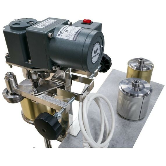 Закаточные машинки:  М3Э 02 для закатки жестяных банок полуавтоматическая с 3-мя патронами фотографии