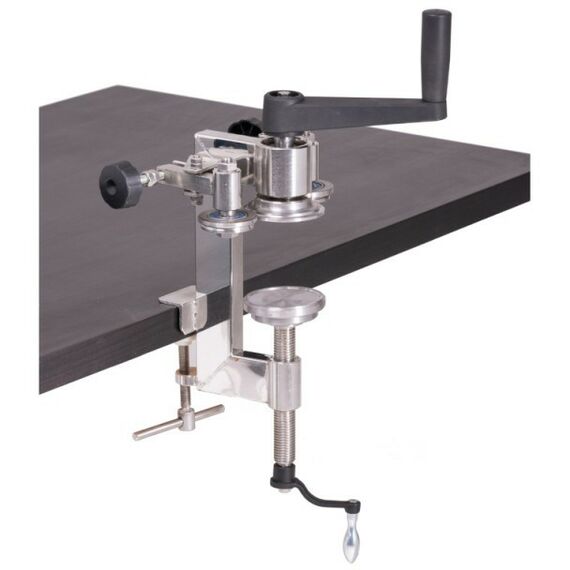 Закаточные машинки:  М3 04 для закатки жестяных банок ручная фотографии