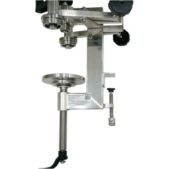 Закаточные машинки:  М3 07 для закатки жестяных банок ручная с 3-мя патронами фотографии