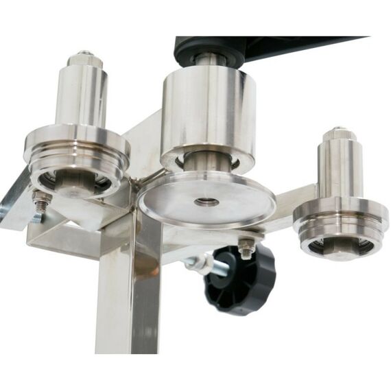 Закаточные машинки:  М3 07 для закатки жестяных банок ручная с 3-мя патронами фотографии