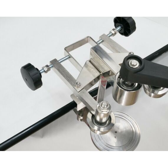 Закаточные машинки:  М3 07 для закатки жестяных банок ручная с 3-мя патронами фотографии