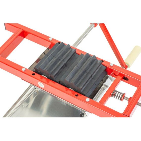 Дробилки и мялки:  Мялка «Ягодка МНерж» 14 л из нержавеющей стали фотографии