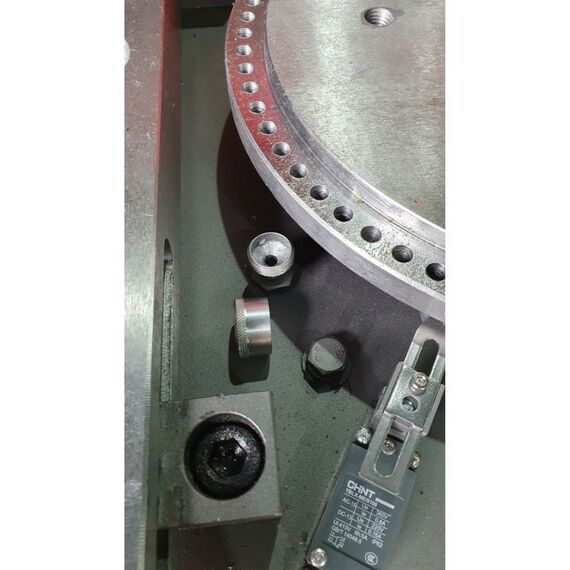 Станки для гибки и резки арматуры: Станок для гибки арматуры Kunwoo KMB-40H фотографии