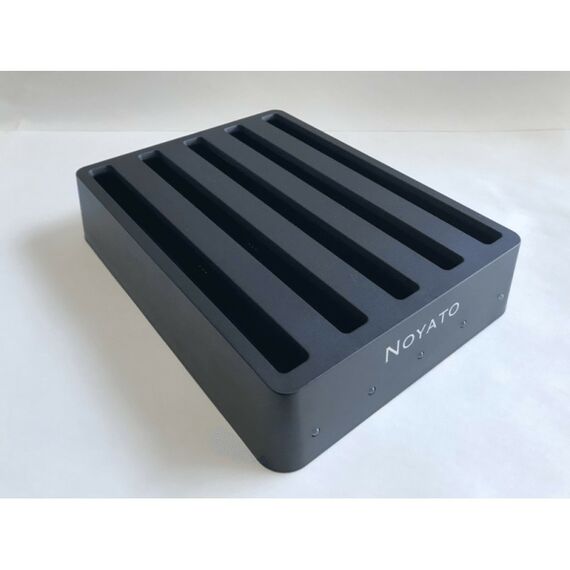 Аксессуары к ноутбукам и планшетам: Зарядная станция для планшетов Samsung CS-520 Samsung Galaxy Tab Active/Active2/Active3, 5 слотов, POGO PIN, Short circuit protection, DC=5V AC=100/240V фотографии