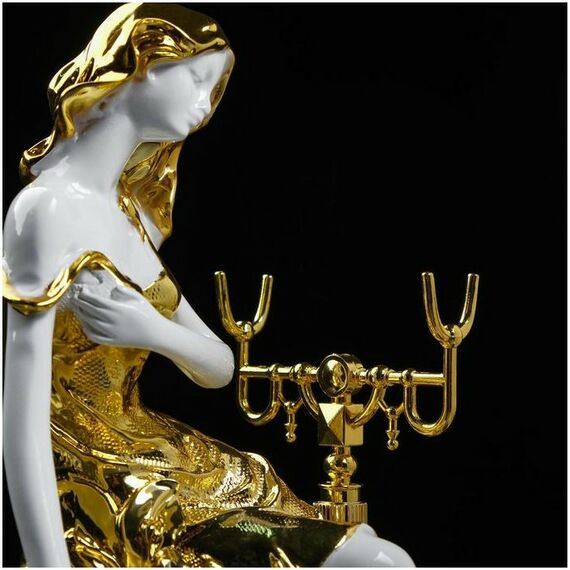 Бизнес-сувениры:  Ретро-телефон "Девушка и лилия" фотографии