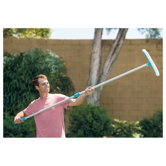 Бассейны: Щётка для чистки бассейна изогнутая Intex 29053 40,6 см фотографии