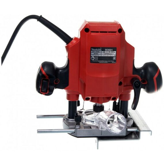 Фрезеры: Фрезер Makita М3601 900Вт, 27000 об/мин, ход 35мм, цанга 8мм, 2.7кг фотографии