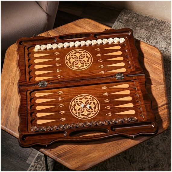Настольные игры:  Нарды ручной работы "Узор", глубокая резка, с ручкой, 60х30 см, с шахматным полем, массив ореха, Армения фотографии