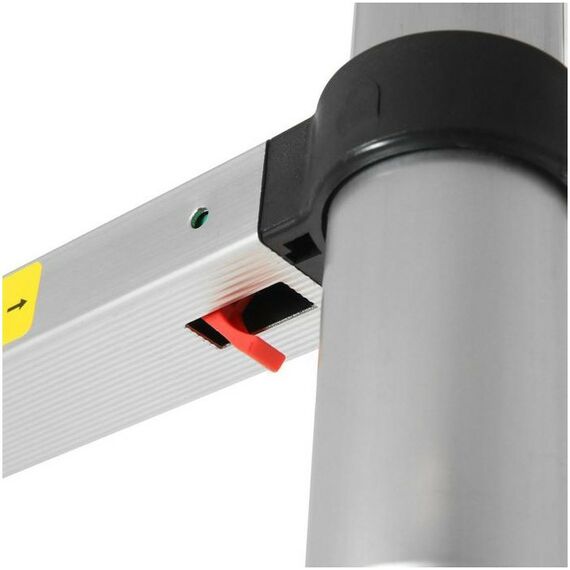 Стремянки и лестницы: Лестница телескопическая в сумке TUNDRA 3.2 м алюминиевая, 11 ступеней, автомат фотографии