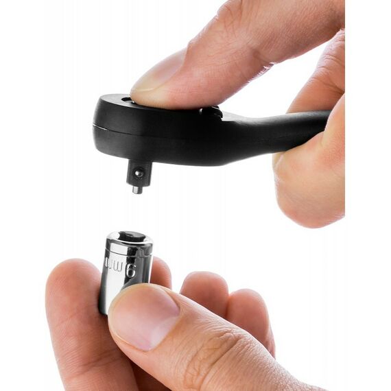 Столярно-слесарный инструмент: Трещотка для торцовых головок KRAFTOOL 1/4" 72 зубца пластиковое покрытие [27796-1/4] фотографии