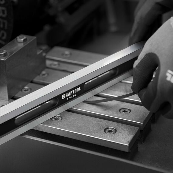 Рейки, линейки, прочие приспособления: Поверочная линейка KRAFTOOL ETALON 600х35х16мм класс точности 1 [34277] фотографии
