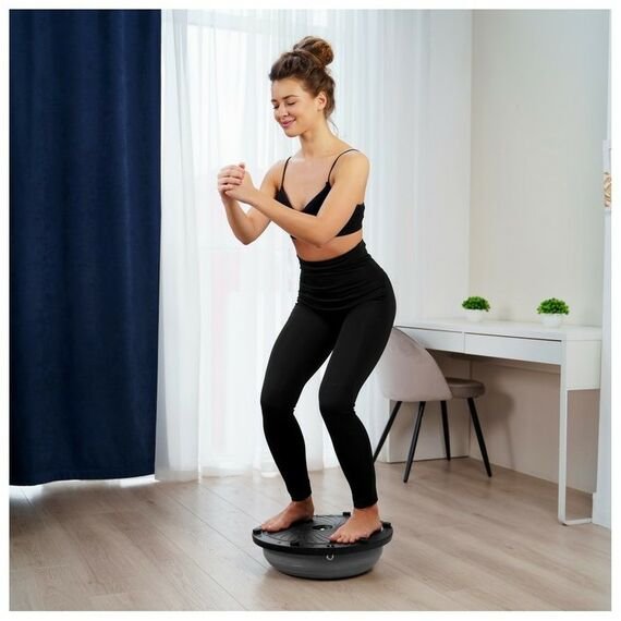 Фитнес оборудование: Полусфера BOSU гимнастическая  46 х 20 см с насосом, цвет серый фотографии