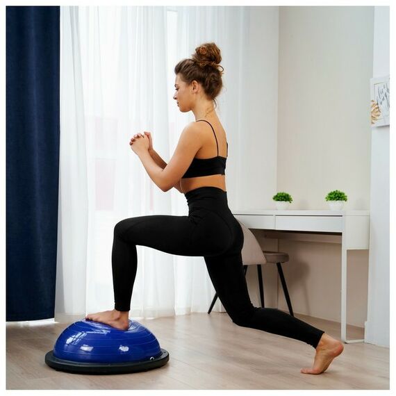 Фитнес оборудование: Полусфера BOSU гимнастическая  55 х 25 см с насосом, цвет синий фотографии