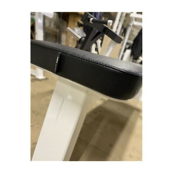 Жим от груди лежа с независимыми рычагами AV310/80 фотографии