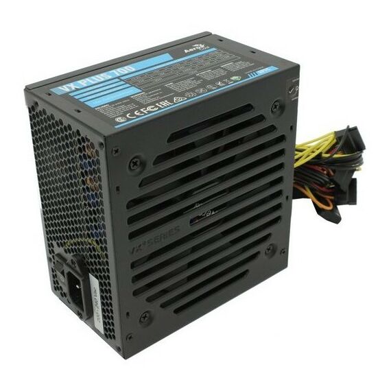 Блоки питания: Блок питания AeroCool VX-700 PLUS 700W ATX 24+2x4+2x6/8пин RTL фотографии