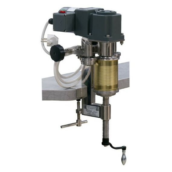 Закаточные машинки:  М3Э 01 для закатки жестяных банок полуавтоматическая фотографии