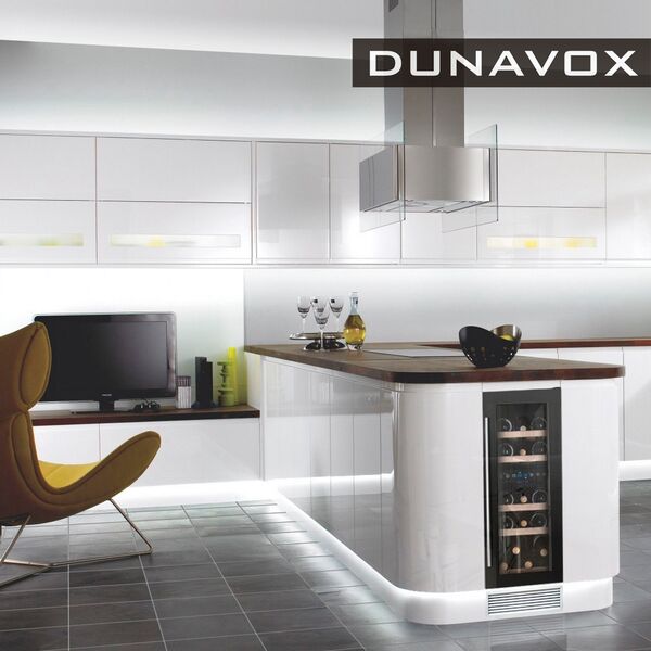 Компрессорный винный шкаф Dunavox (Венгрия) DAUF-17.58DB фотографии