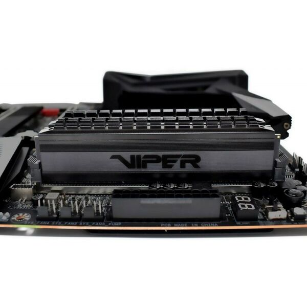 Оперативная память: Модуль памяти Patriot Viper 16Gb KIT 2*8Gb DDR4 DIMM <PC4-28800> CL18 [PVB416G360C8K] фотографии