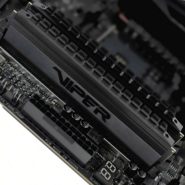 Оперативная память: Модуль памяти Patriot Viper 16Gb KIT 2*8Gb DDR4 DIMM <PC4-28800> CL18 [PVB416G360C8K] фотографии