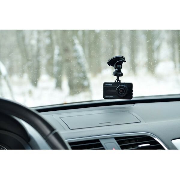 Автомобильные видеорегистраторы: Видеорегистратор Digma FreeDrive 207 Night FHD Black 1920х1080, 150°, LCD 3",G-sens, microSDHC, USB, мик, Li-Ion фотографии