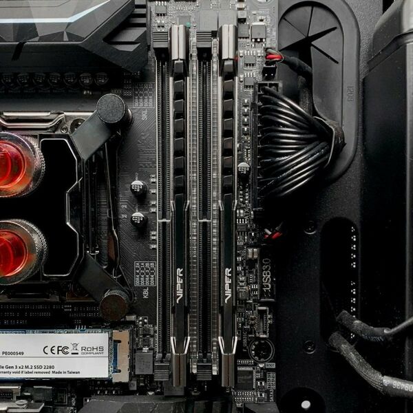 Оперативная память: Комплект оперативной памяти Patriot Viper 64Gb KIT 2*32Gb DDR4 DIMM <PC4-28800> [PVS464G360C8K] фотографии