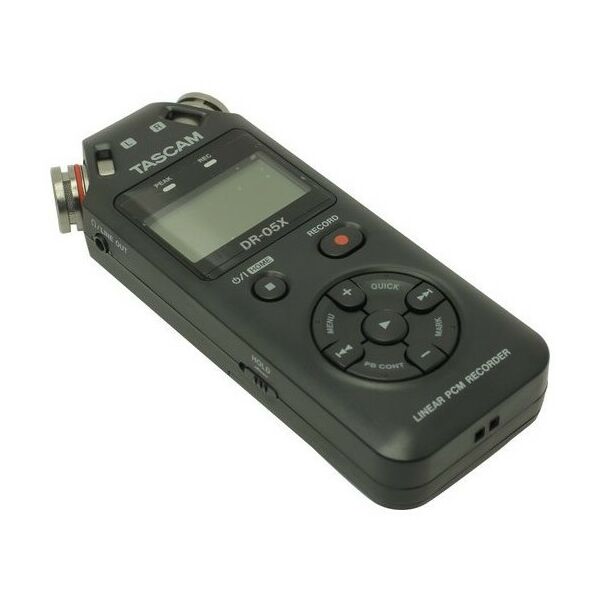 Цифровые диктофоны: Цифровой диктофон Tascam DR-05X LCD, microSDXC, USB2.0, 2xAA фотографии